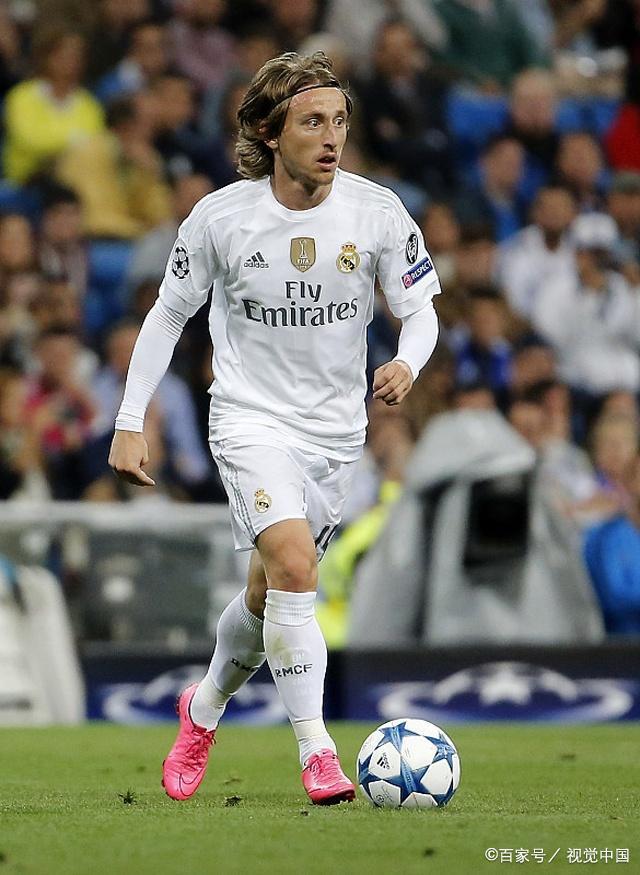 马加特：足球不能光靠数据和高科技；如果有机会想再爬泰山